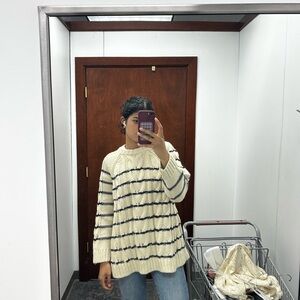 J JILL CABLE KNIT SWEATER